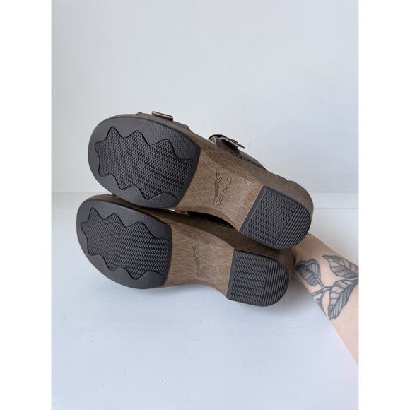 Dansko Sandal Womens 38 Brown Sophie Open Toe Slip On Wedge Heel Casual Leather - Picture 8 of 8